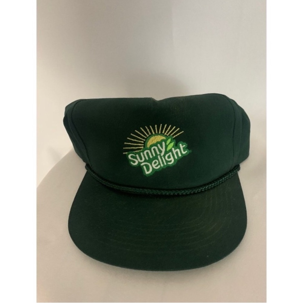 Sunny Delight Vintage Trucker, Snapback, Rope Attachment Ball Cap